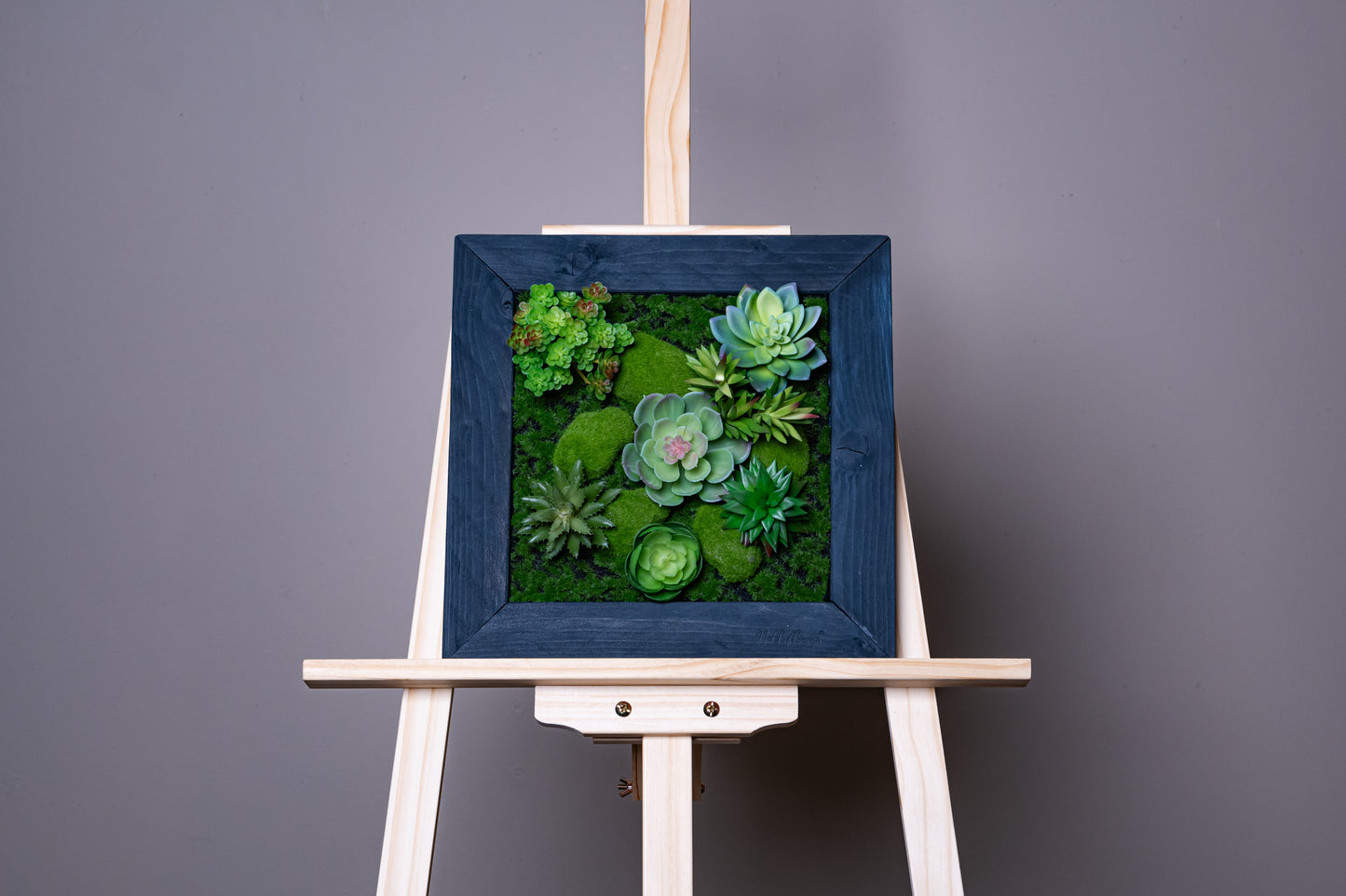 Tiny Frame 'Pula' aus Realtouch Kunstpflanzen mit Massivholzrahmen