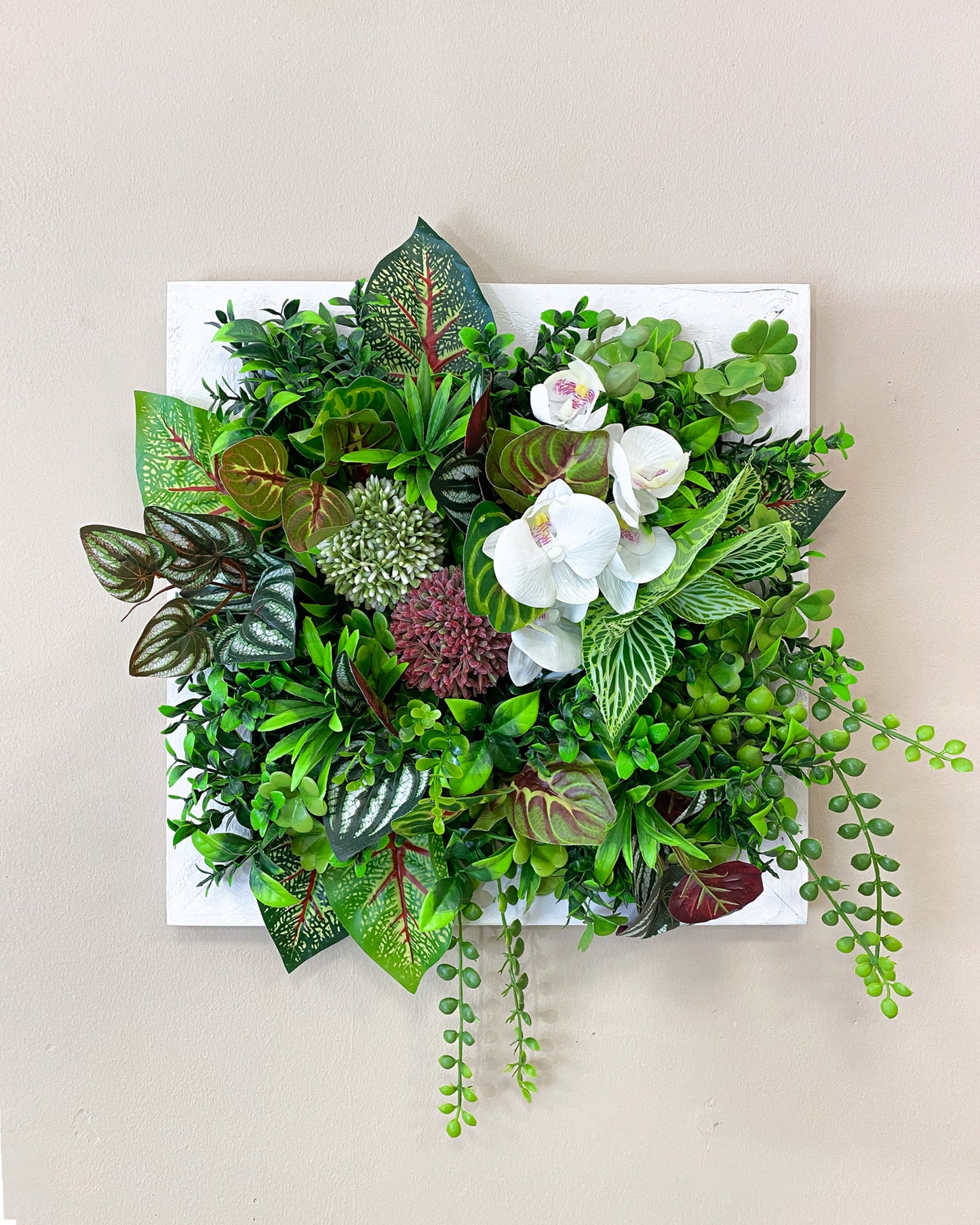 Tiny Frame "BAHIA" made of Realtouch artificial plants with a spruce frame