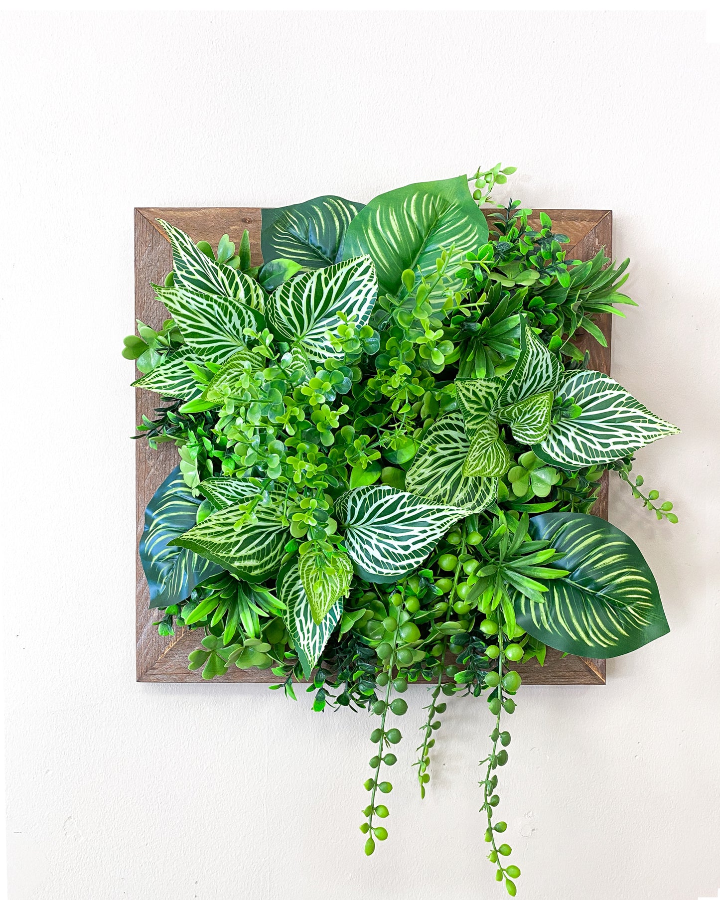 Tiny Frame "PARANA" made of Realtouch artificial plants with a spruce frame