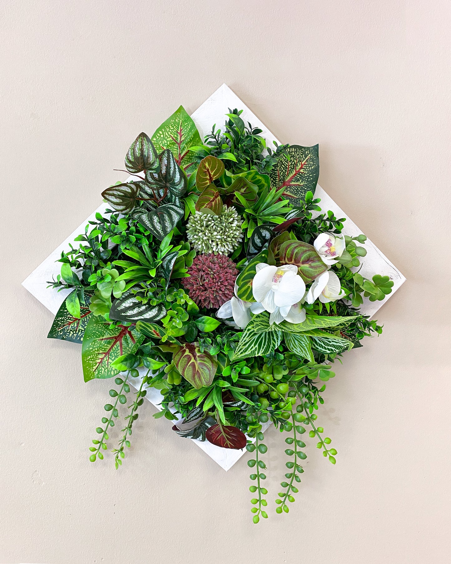 Tiny Frame "BAHIA" made of Realtouch artificial plants with a spruce frame