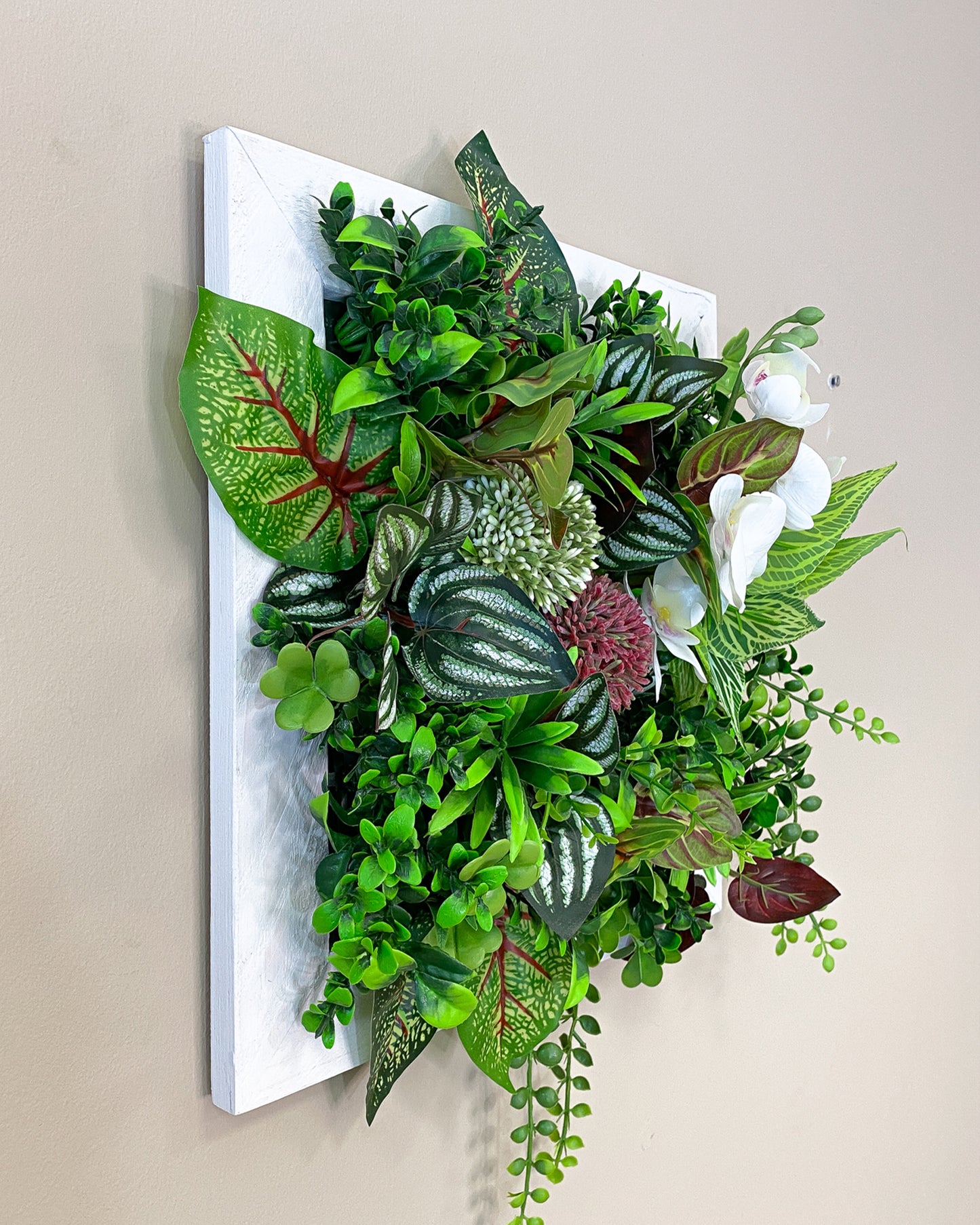 Tiny Frame "BAHIA" made of Realtouch artificial plants with a spruce frame