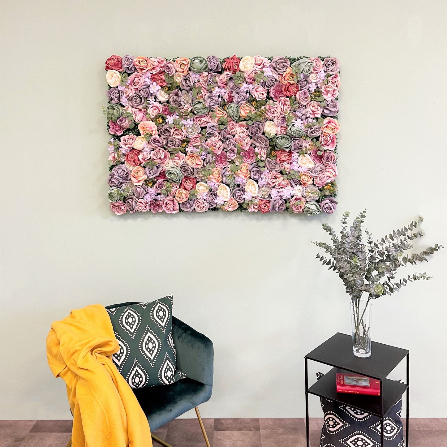 Blumenwand „HAZELROSE“ aus Realtouch Kunstpflanzen