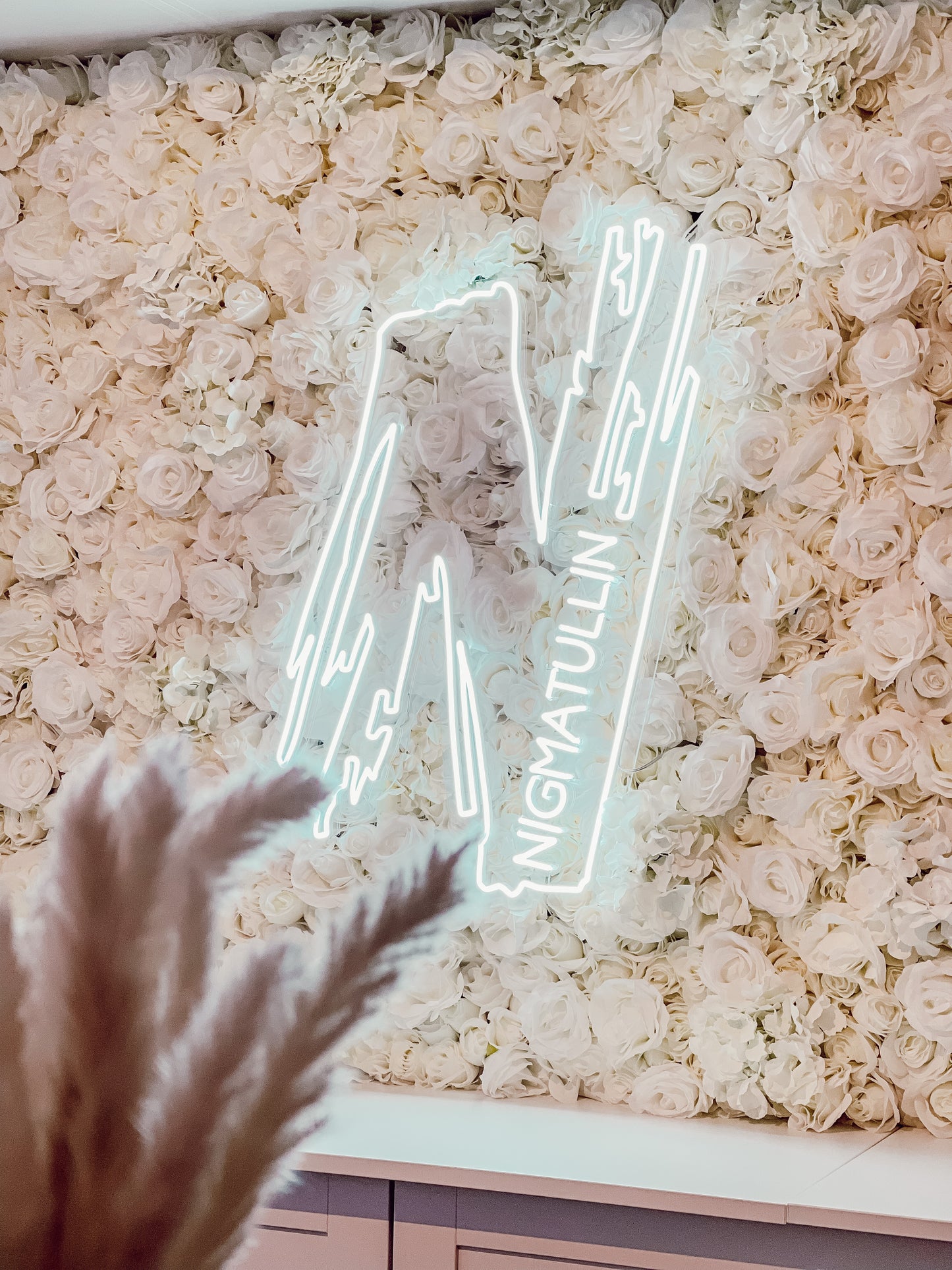 Customized BRAND LOGO neon sign (100cm width)