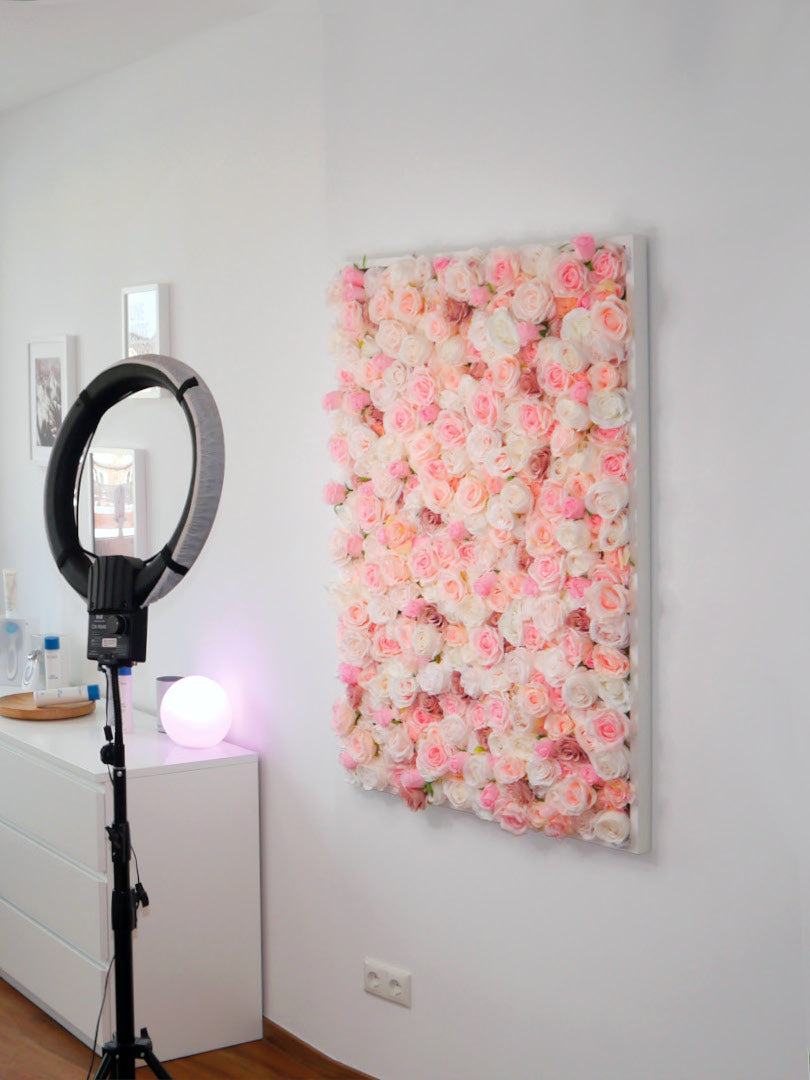 Flowerframe 'CATALEYA' aus Realtouch Kunstpflanzen, Holzrahmen mit weißem Decor - nelliflower.de