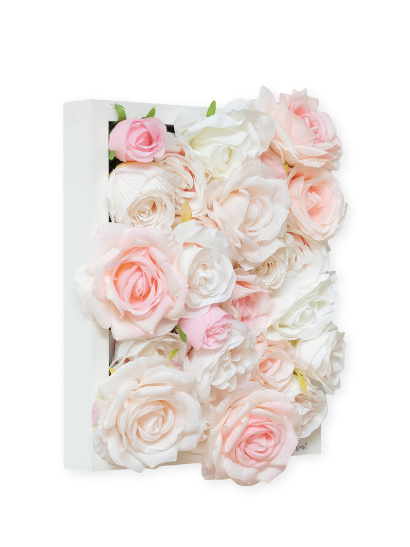 Flowerframe 'CATALEYA' aus Realtouch Kunstpflanzen, Holzrahmen mit weißem Decor - nelliflower.de