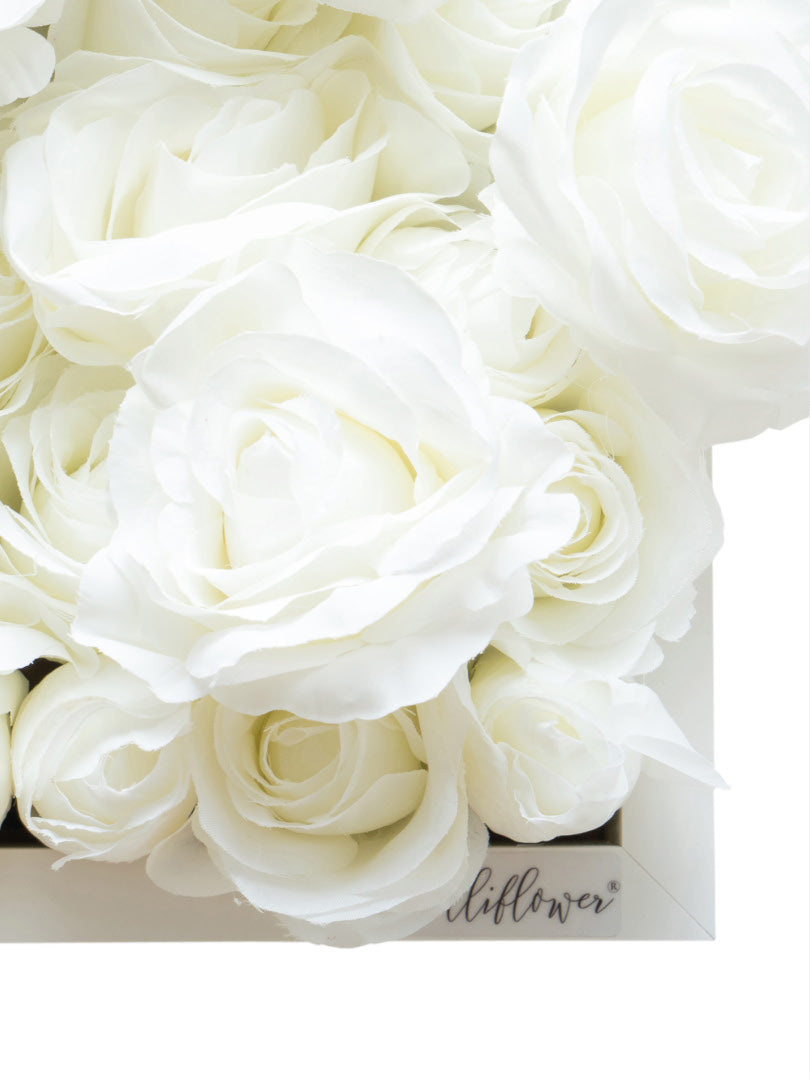 Flowerframe "EMMA" aus Realtouch Kunstpflanzen, Holzrahmen mit weißem Decor - nelliflower.de