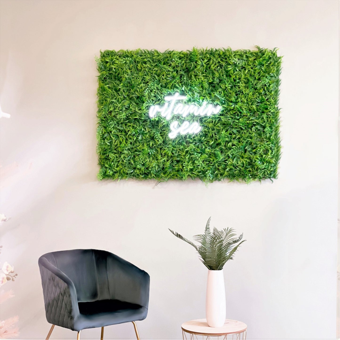 Pflanzenwand "DOUBLE & BUSCH" aus Realtouch Kunstpflanzen - nelliflower.de