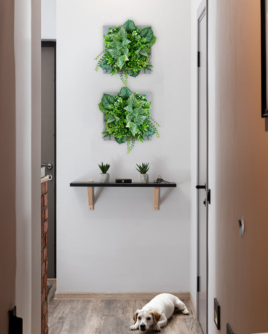 Tiny Frame "PARANA" made of Realtouch artificial plants with a spruce frame
